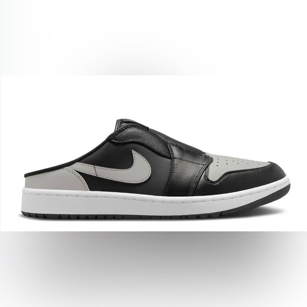 Nike Men's Black and Gray Golf Sneakers